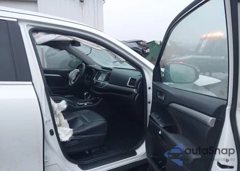 2016 Toyota Highlander Xle V6 z USA, uszkodzony, nr VIN 5TDJKRFH5GS330529